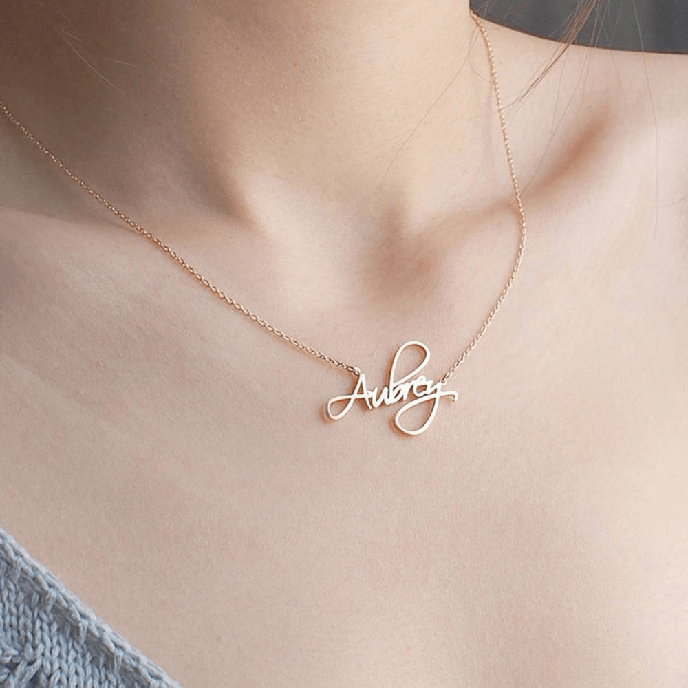 Name necklace - Cursive